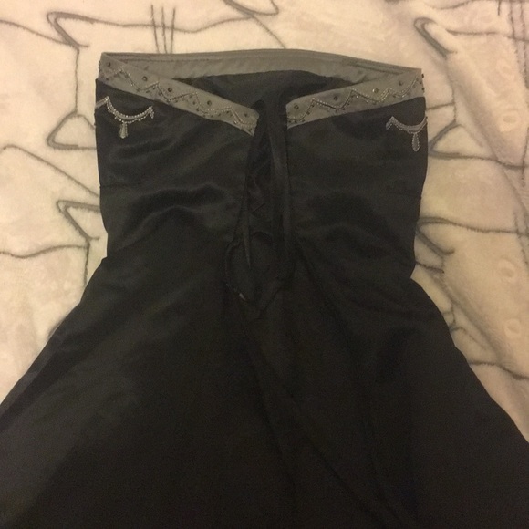 Dress from le chateau - Picture 2 of 5